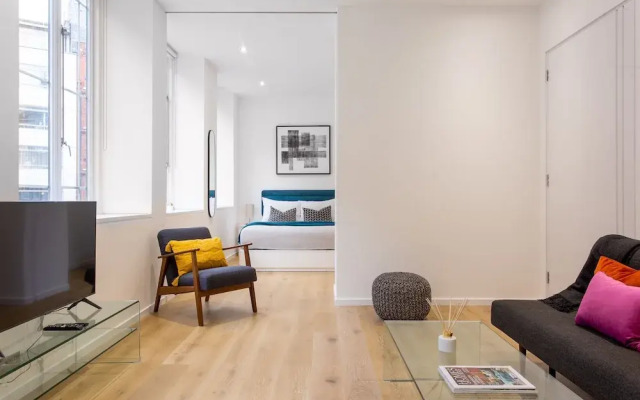 2 Bed 2 Bath Apartment Off Regent Street
