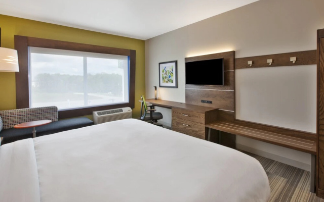 Holiday Inn Express South Hill