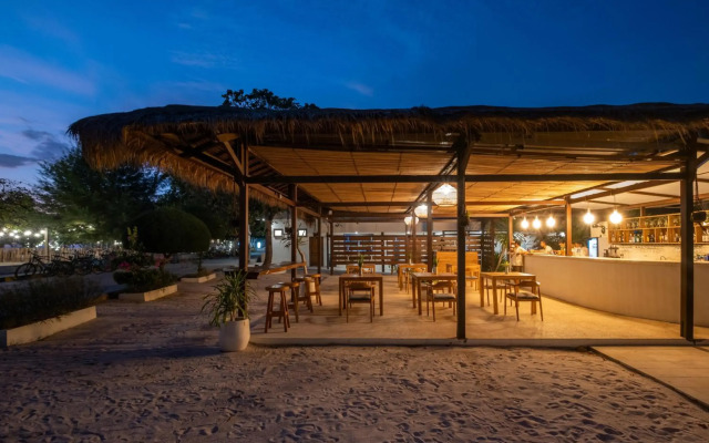 Gili Teak Resort