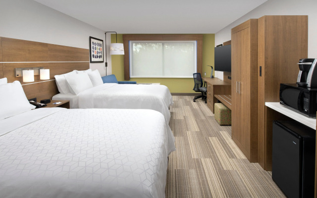 Holiday Inn Express and Suites North Brunswick, an IHG Hotel