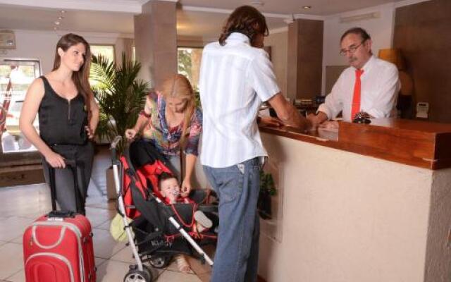 Apart Hotel Paucam