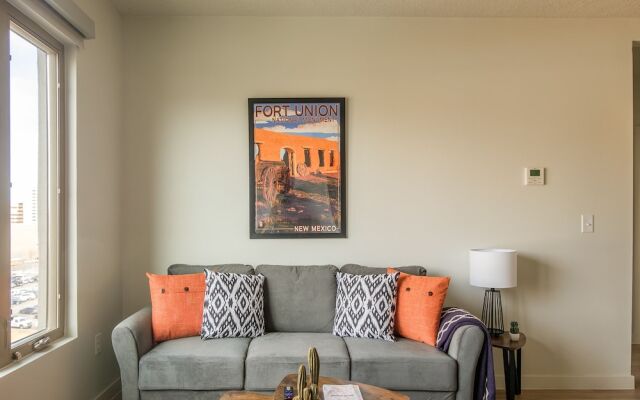 Comfy Downtown Apartments by Frontdesk