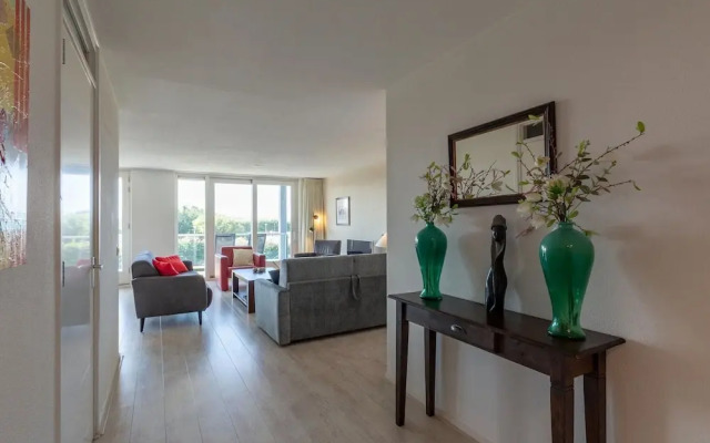 Modern Furnished Apartment at the Foot of Dunes