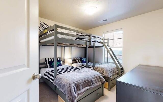 Blue Sky 3 Bedroom Townhouse