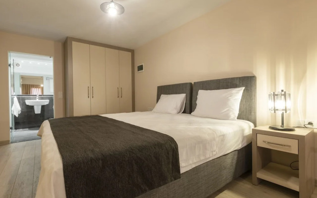 Farrys Boutique Hotel & Beach Club