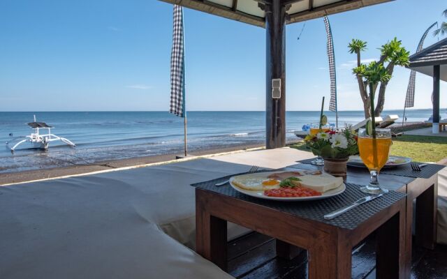 Villa Lovina Beach 1