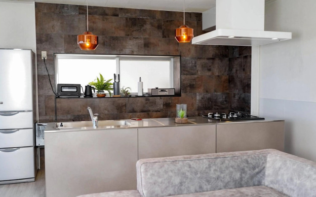 Transit House 5S Terminal