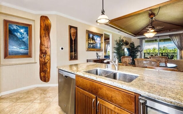 Waikoloa Beach S J32 2 Bedroom Condo by RedAwning