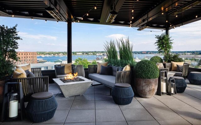 Canopy by Hilton Portland Waterfront