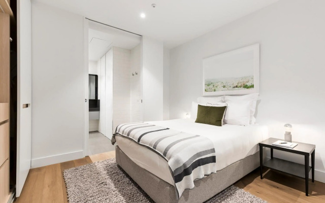 Tyrian Serviced Apartments - Albert Park Lake