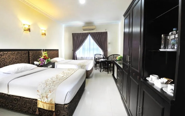 Gaja Hotel