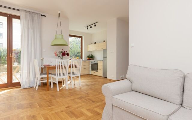 Apartment Warsaw Bobrowiecka by Renters