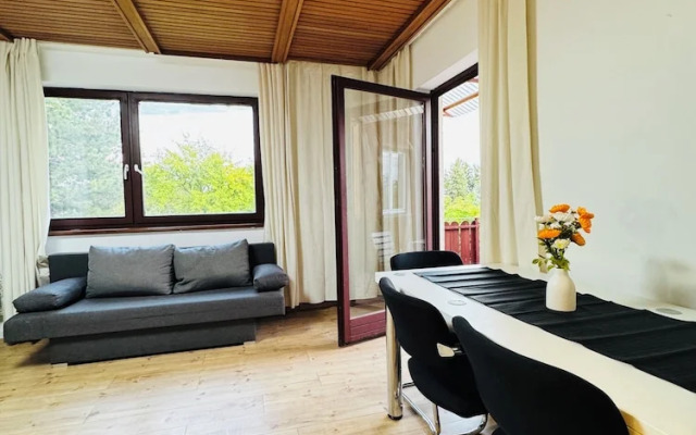 Cozy House  Terrace &Garden  Sleeps 34