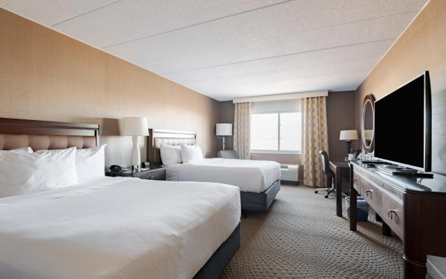 Wyndham Omaha / West Dodge