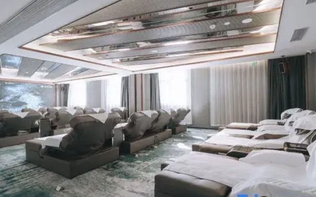 Xinzhou Weiena Hotel International (Qiyi North Road)