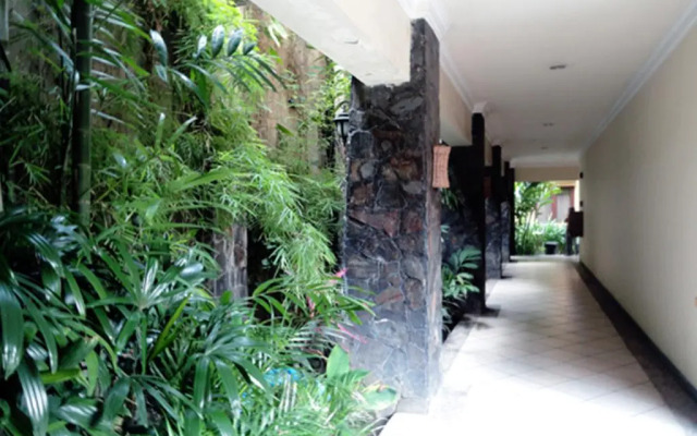 Lotus Garden Hotel