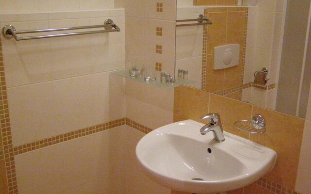 Hotel Sportovní Hala Teplice