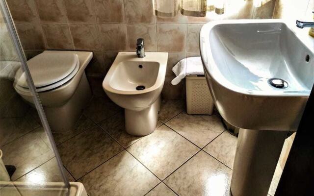 Il Tuo Letto Sullo Stretto