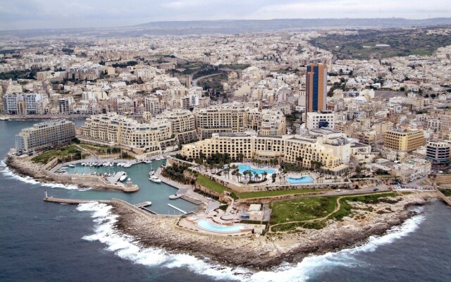 Spinola Bay Penthouse