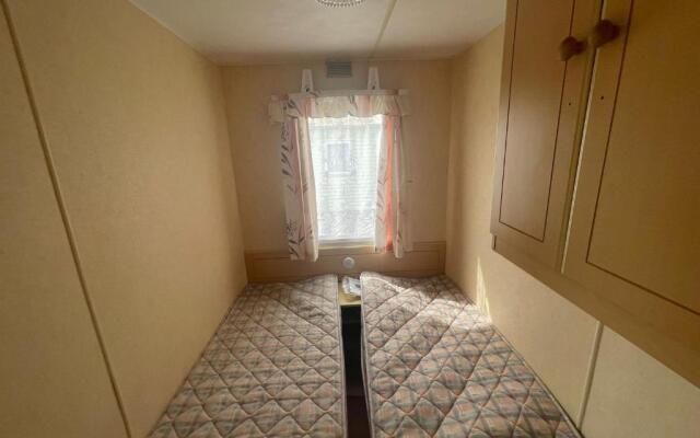A13 THE CHASE 8 Berth Caravan