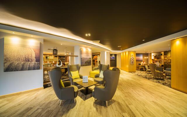 Holiday Inn Reading South M4 Jct11 by IHG