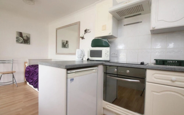 42A Medmerry Park 2 Bedroom Chalet