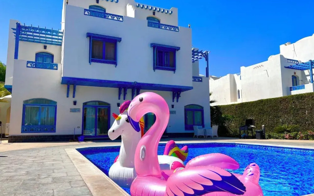Luxury 4BD Villa with Pool in Hurghada