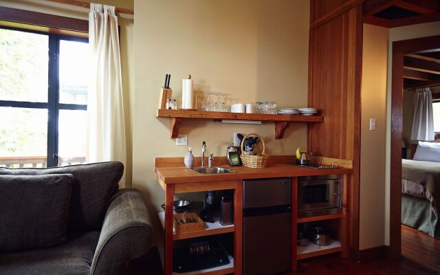 Middle Beach Lodge