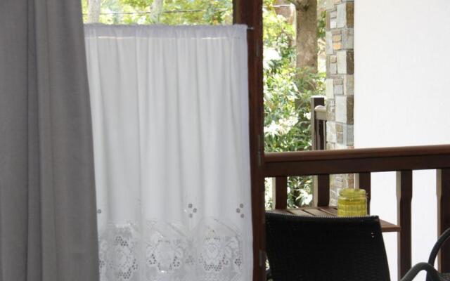PLATANOFYLLA Family Apartment No6