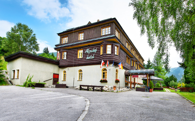 Alpský hotel