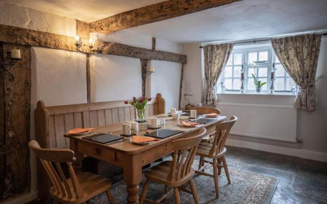 Old Beams Bed & Breakfast