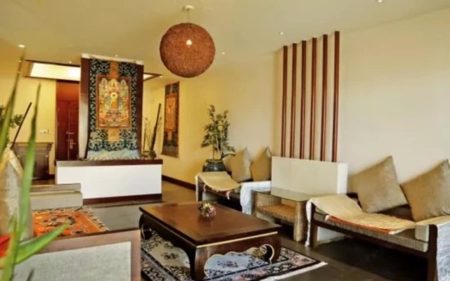 High Mountain Resort Deqin