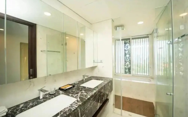 Serenity Sky Suites in Distrist 3