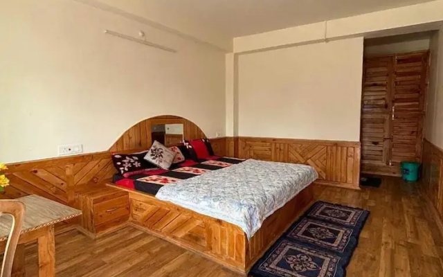 Aarav Chaaras Homestay