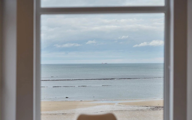 Bellevue Apartment 2