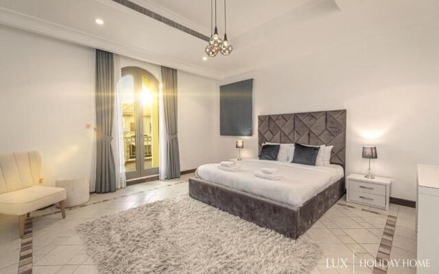 LUX - The Savoy Palm Villa