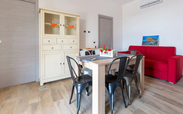 Attractive Apartment in Realmonte with Shared Swimming Pool