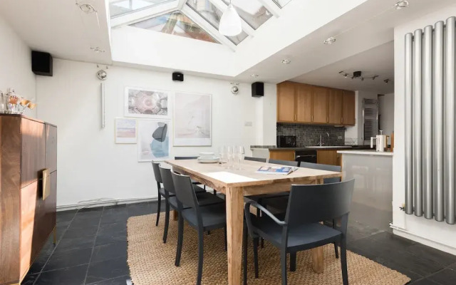 The Saint Giles Haunt - Bright & Central 3bdr Georgian Townhouse