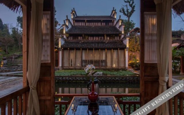 Houtang Holiday Manor