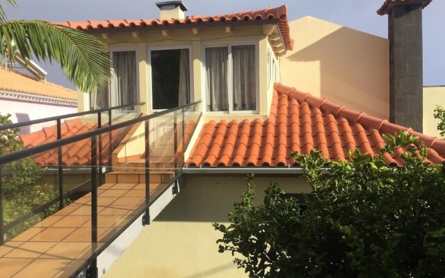 House With one Bedroom in Gaula, With Wonderful sea View, Enclosed Gar