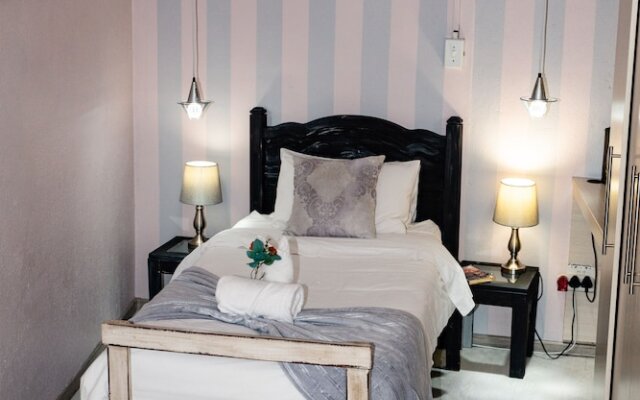 Woodpecker Guesthouse