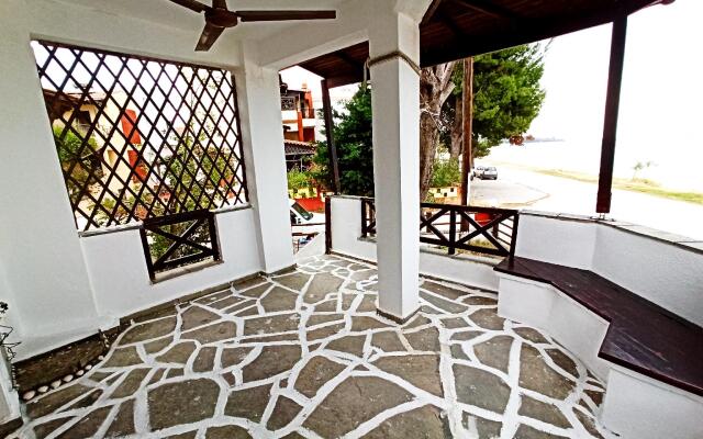 Zennova 22 Nikiti Sea Side House