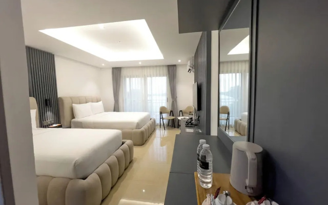 The Clover Hotel