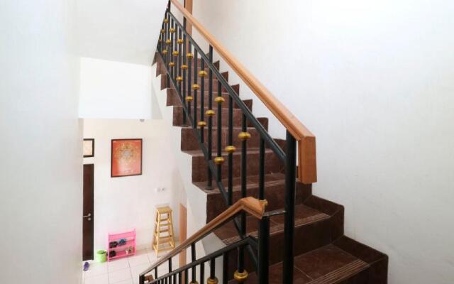 OYO 90489 Kejora Homestay