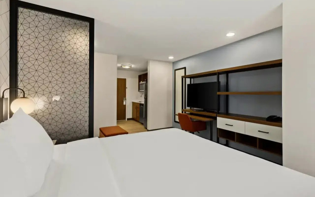 Everhome Suites Clarksville Ft. Campbell Area by Choice Hotels