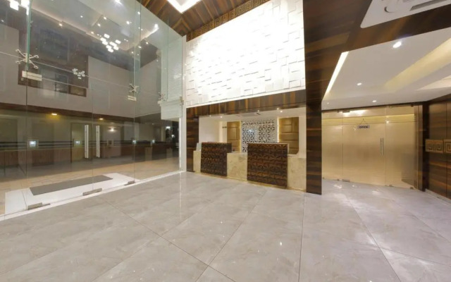 Hotel Summit