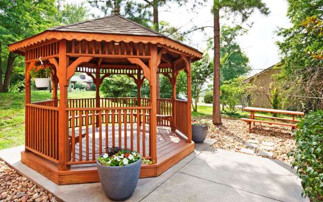 Sonesta Simply Suites Knoxville
