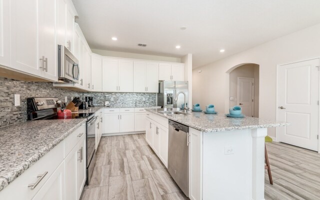 1614 Moon Valley Drive