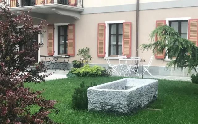 Ad Residence