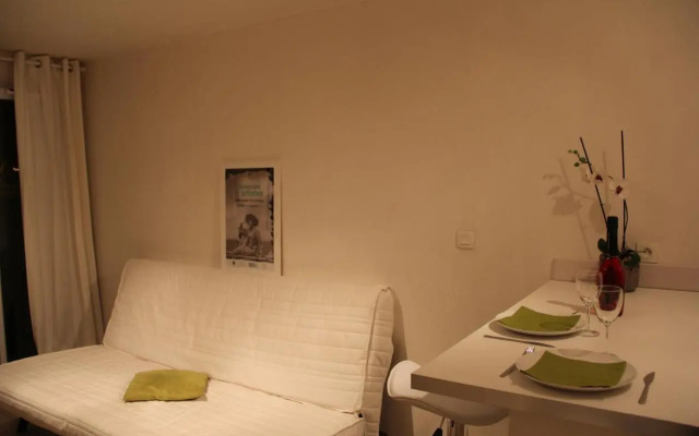 Les Cyclades (Adults Only)